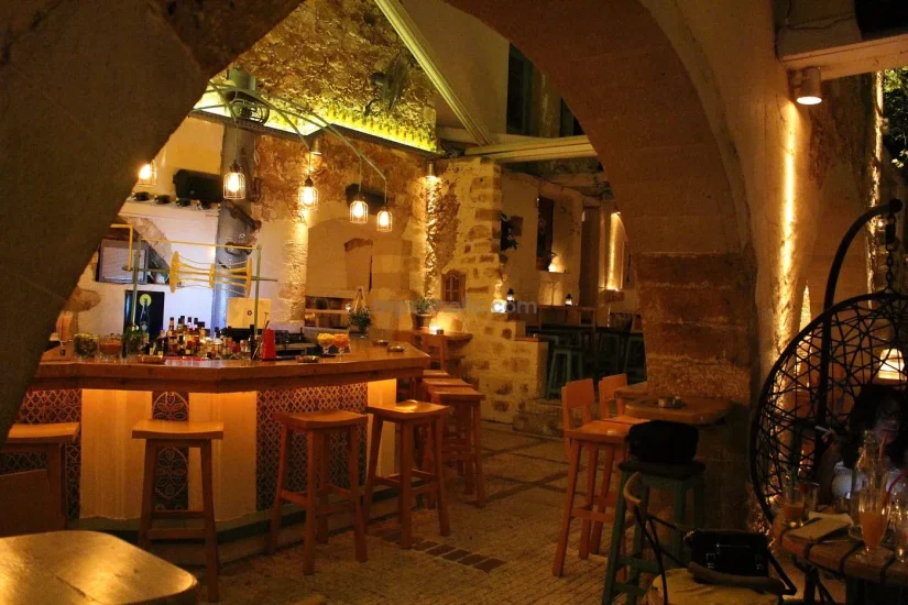 Sinagogi Open Air Bar